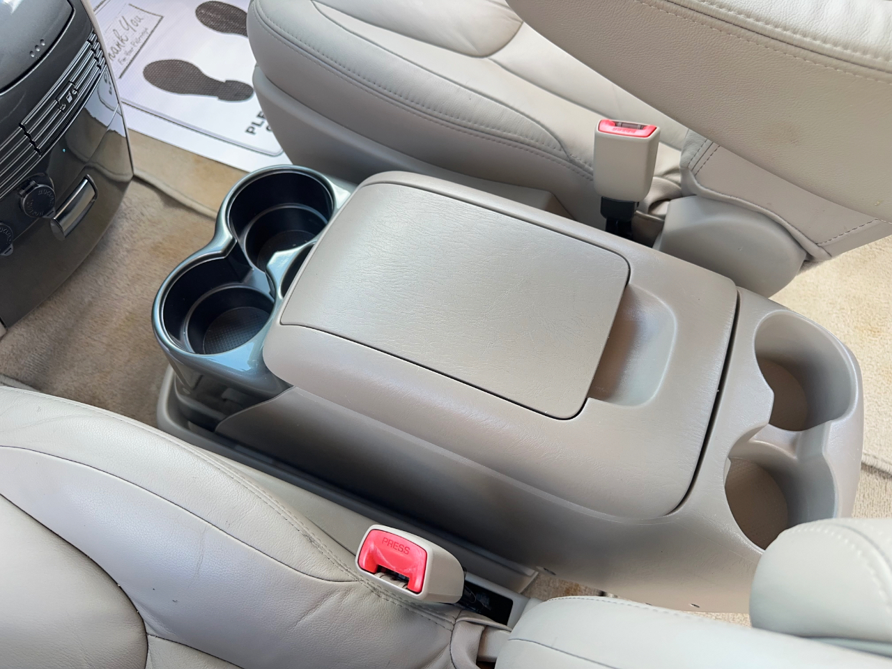 Toyota Sienna XLE Limited FWD 2008