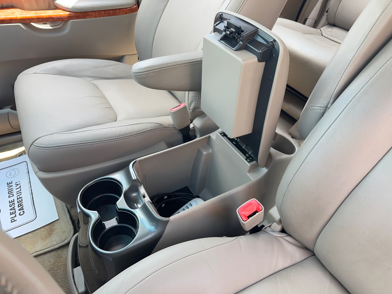 Toyota Sienna XLE Limited FWD 2008