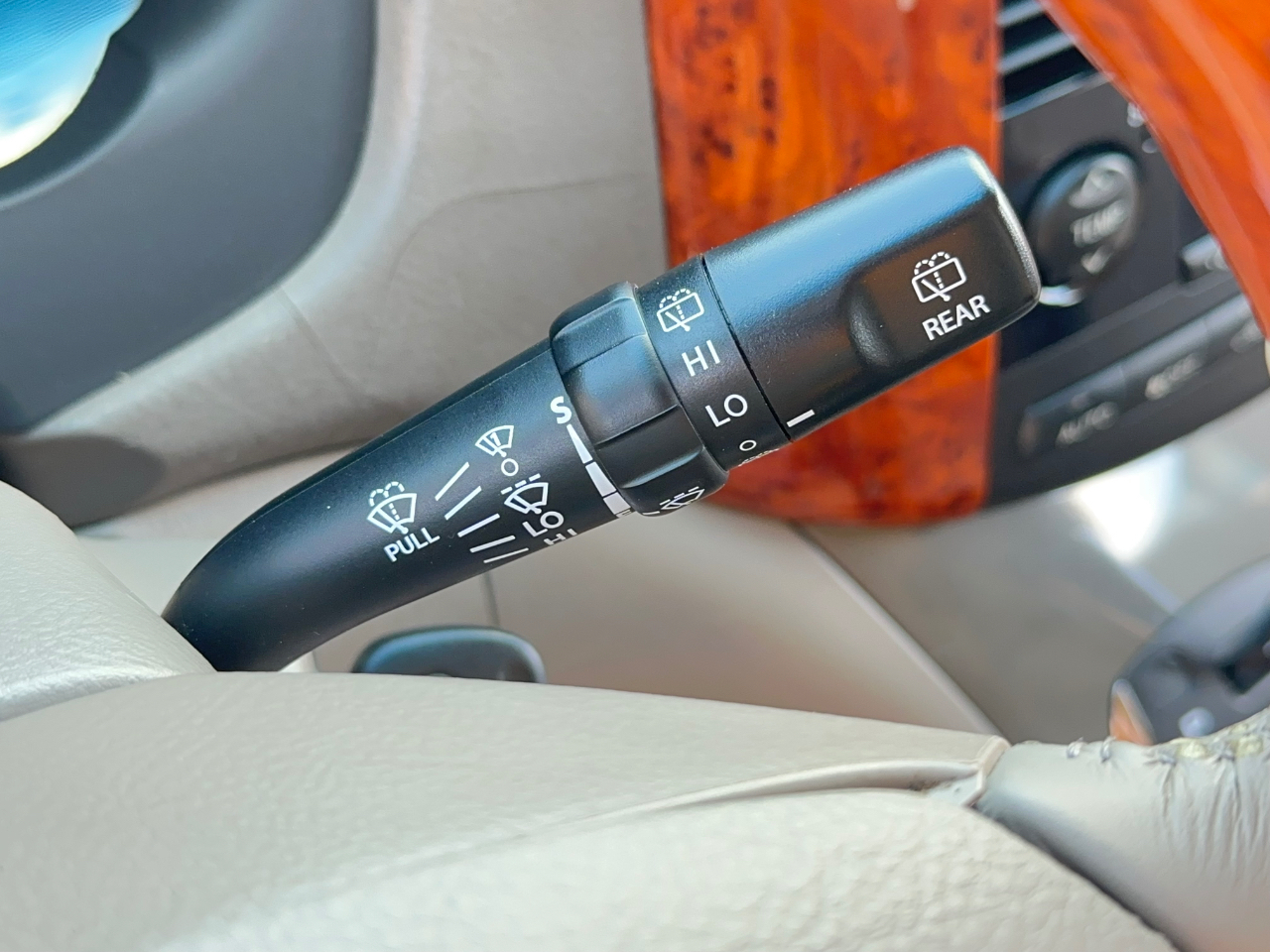 Toyota Sienna XLE Limited FWD 2008