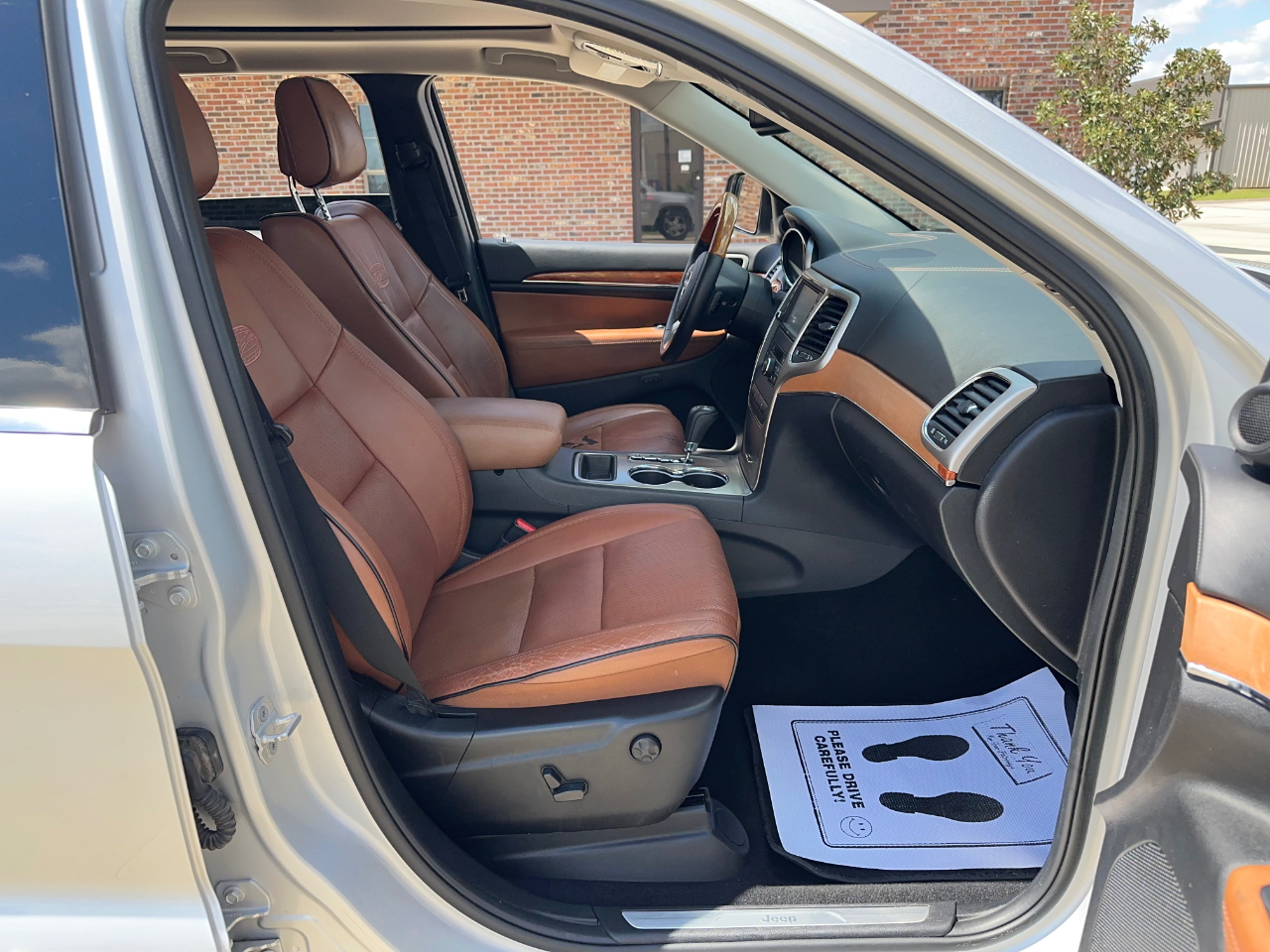 Jeep Grand Cherokee Overland 2WD 2012