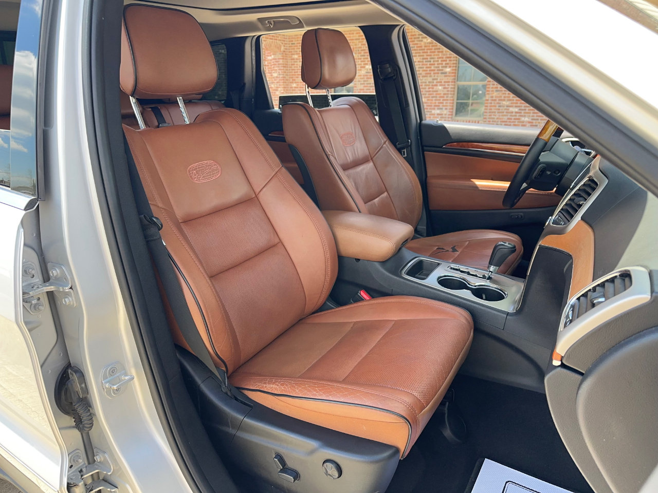 Jeep Grand Cherokee Overland 2WD 2012