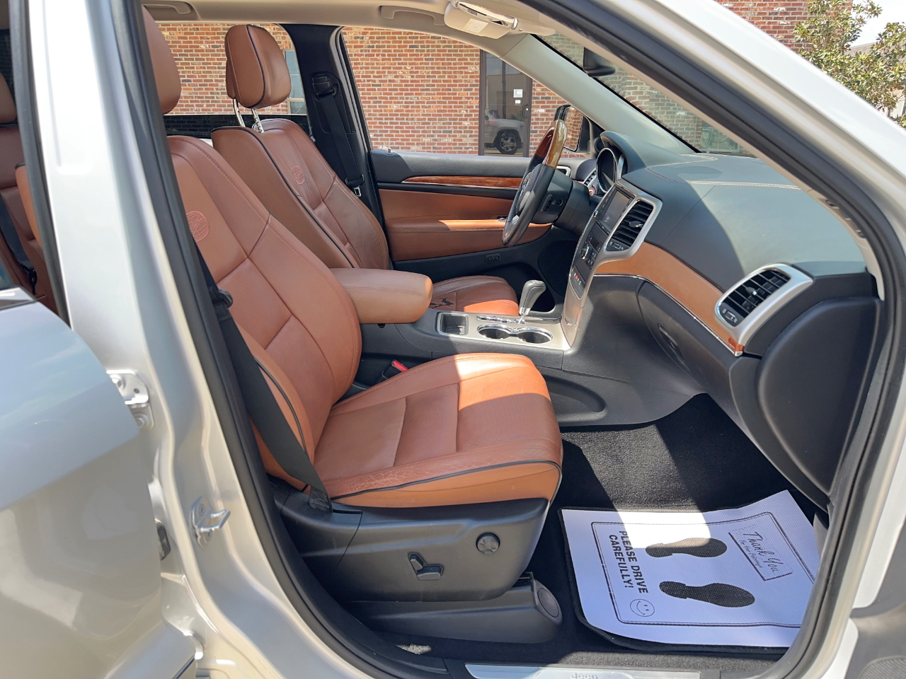 Jeep Grand Cherokee Overland 2WD 2012