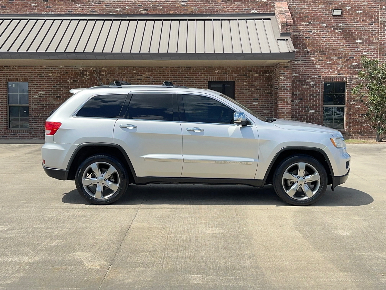 Jeep Grand Cherokee Overland 2WD 2012