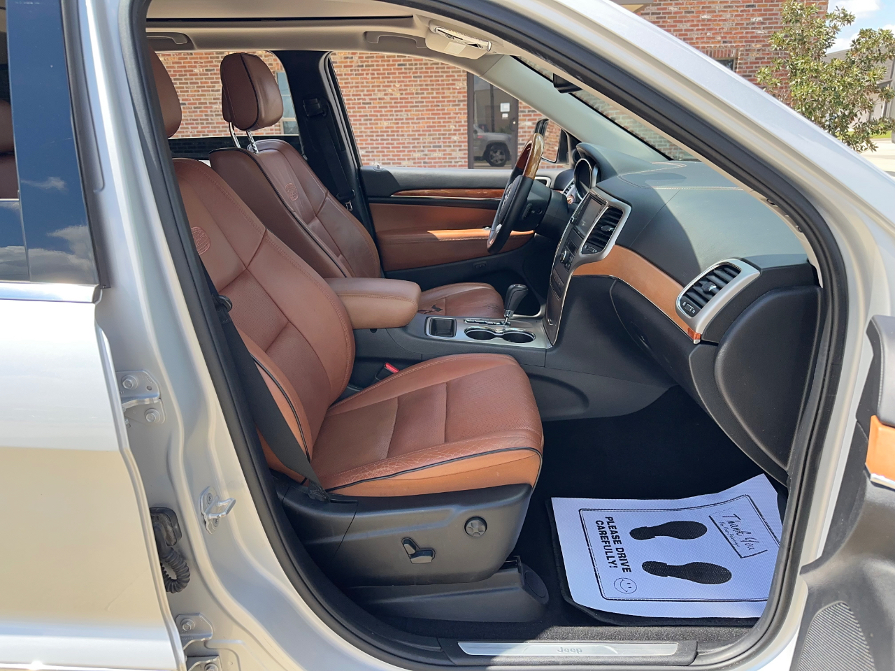 Jeep Grand Cherokee Overland 2WD 2012