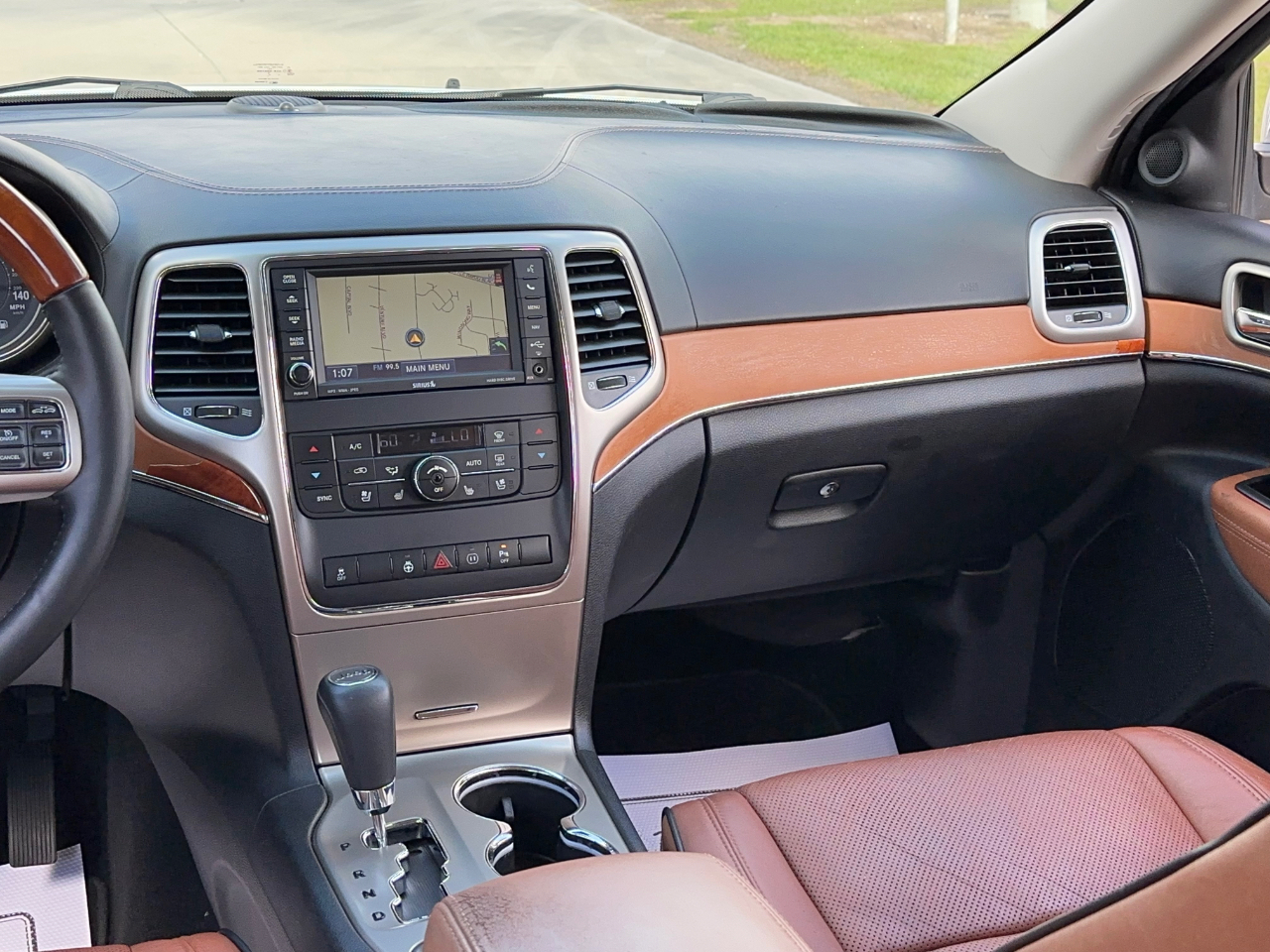 Jeep Grand Cherokee Overland 2WD 2012