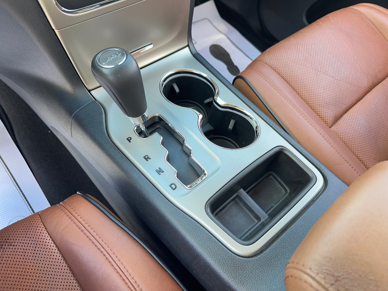 Jeep Grand Cherokee Overland 2WD 2012