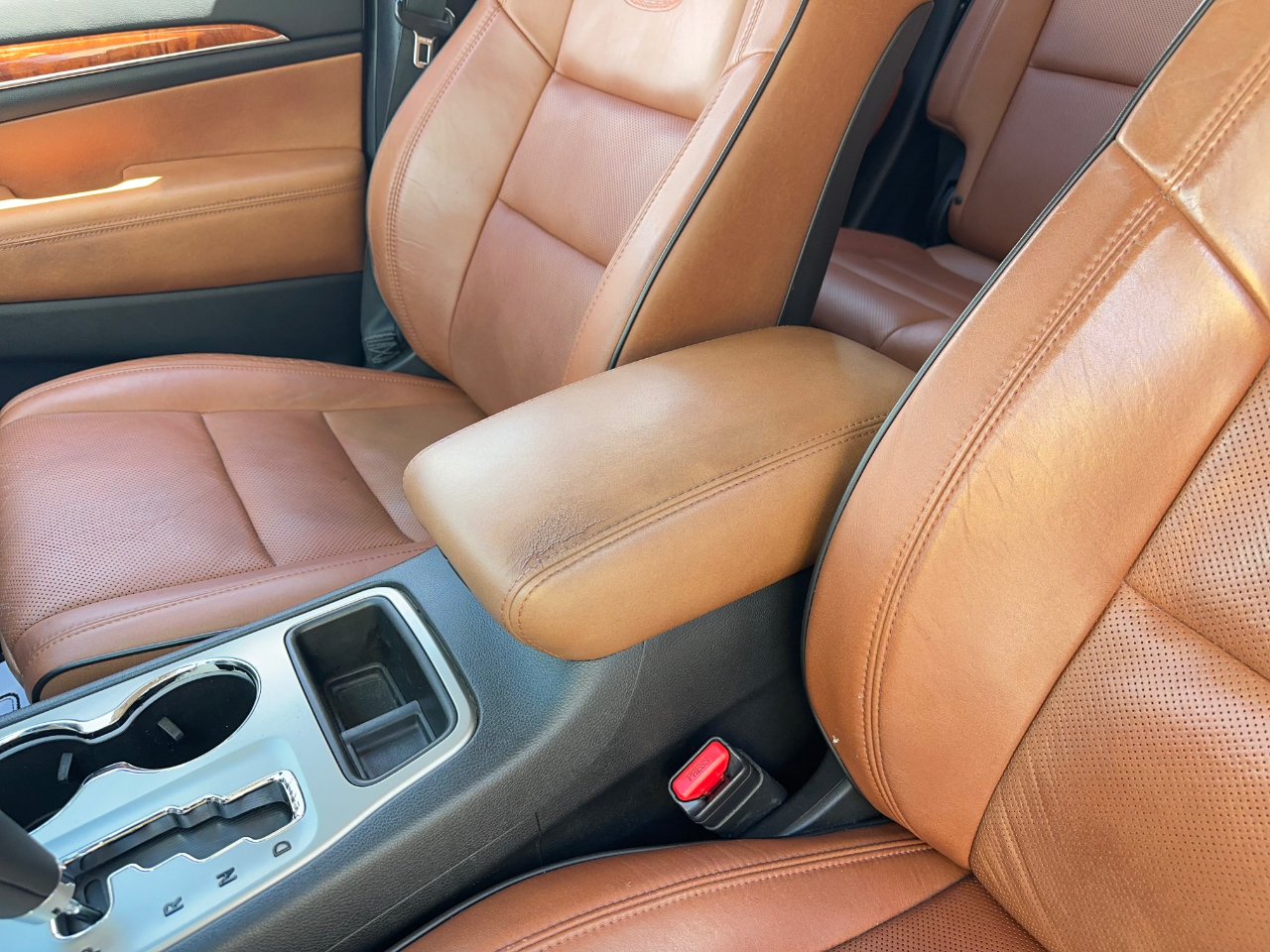 Jeep Grand Cherokee Overland 2WD 2012