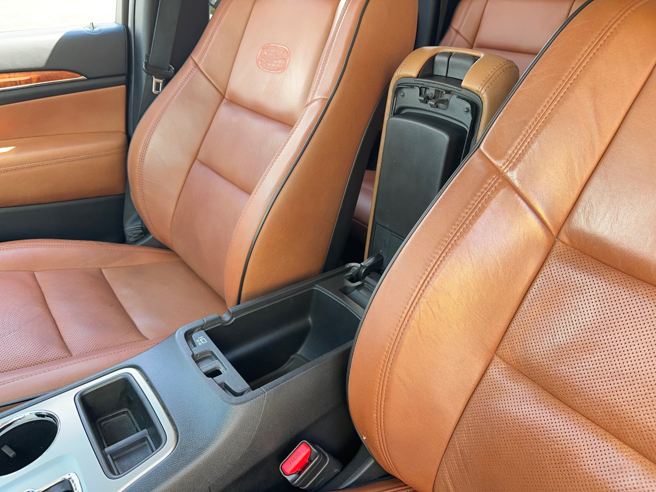 Jeep Grand Cherokee Overland 2WD 2012