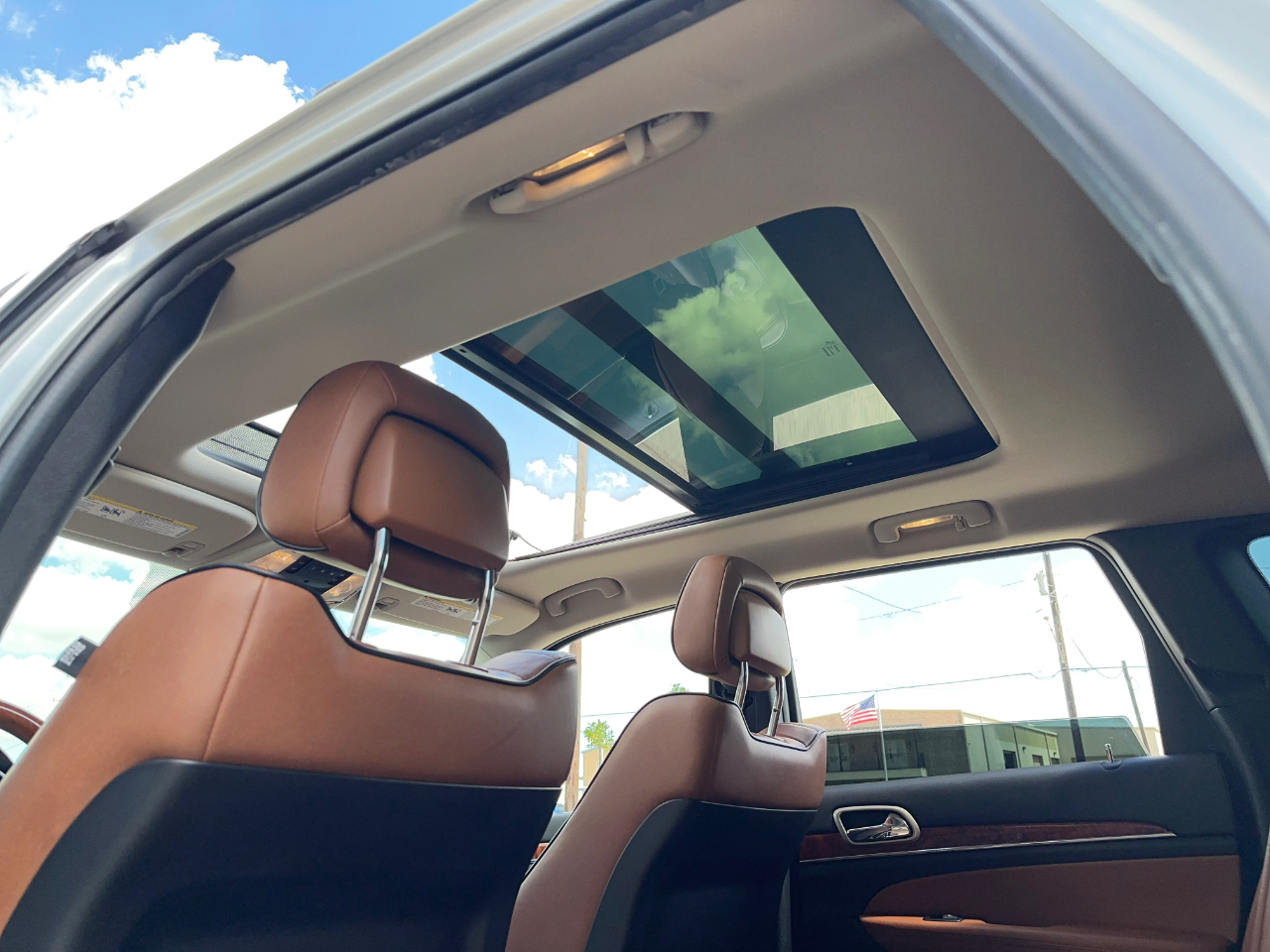 Jeep Grand Cherokee Overland 2WD 2012