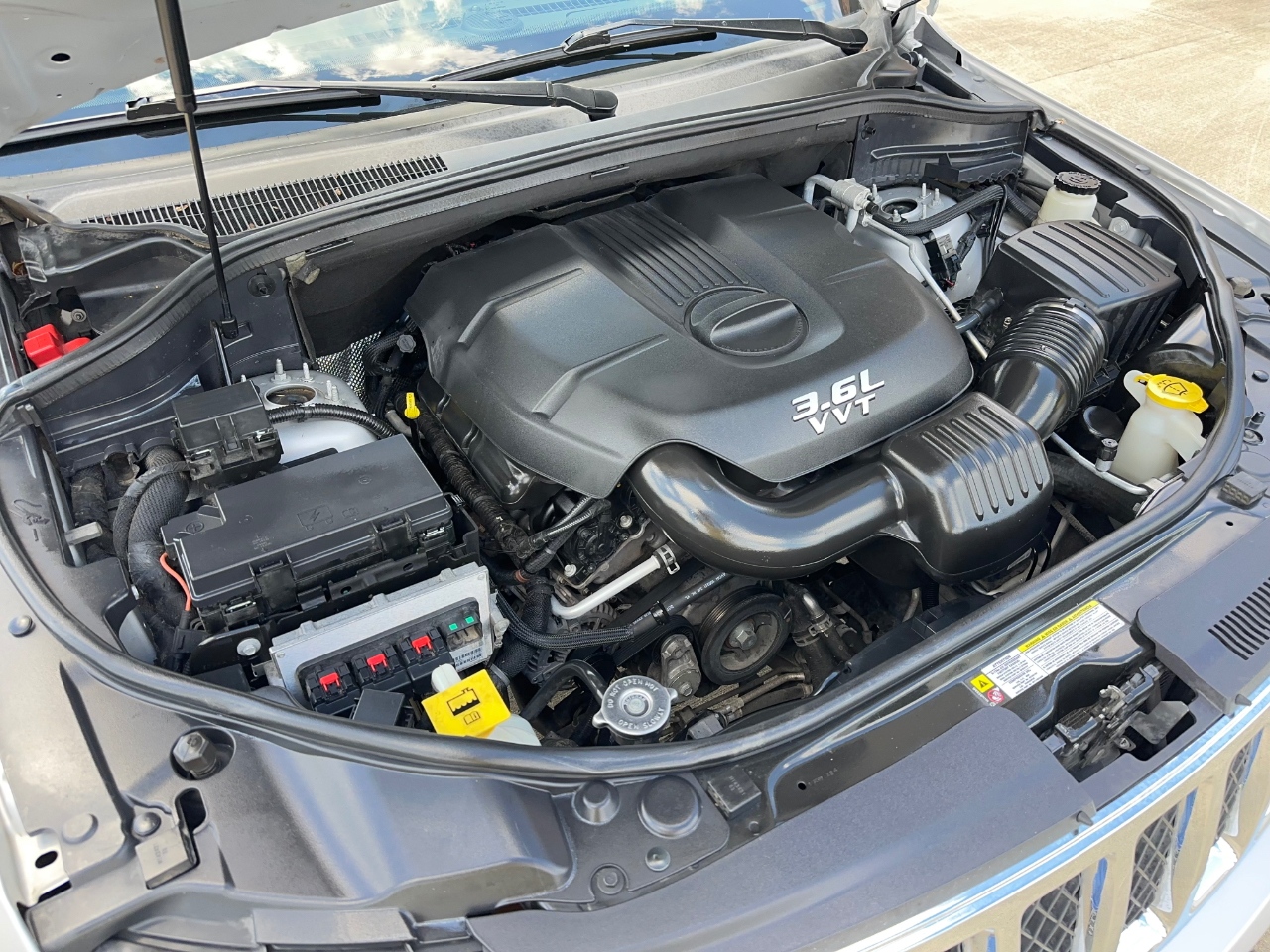 Jeep Grand Cherokee Overland 2WD 2012