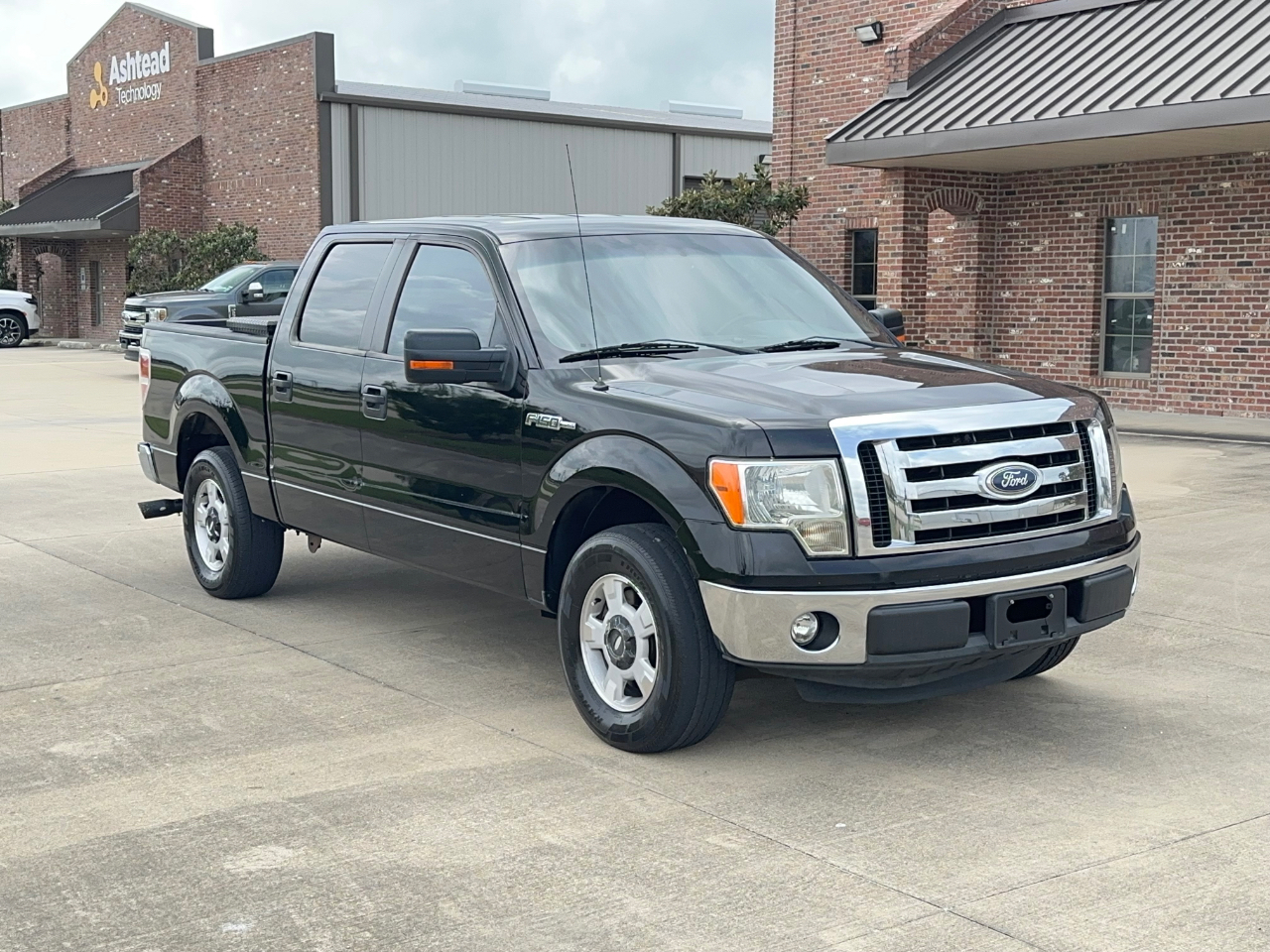 Ford F-150 XLT SuperCrew 5.5-ft. Bed 2WD 2011