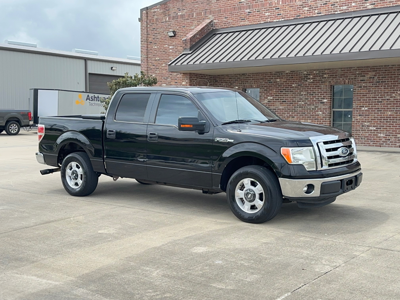Ford F-150 XLT SuperCrew 5.5-ft. Bed 2WD 2011
