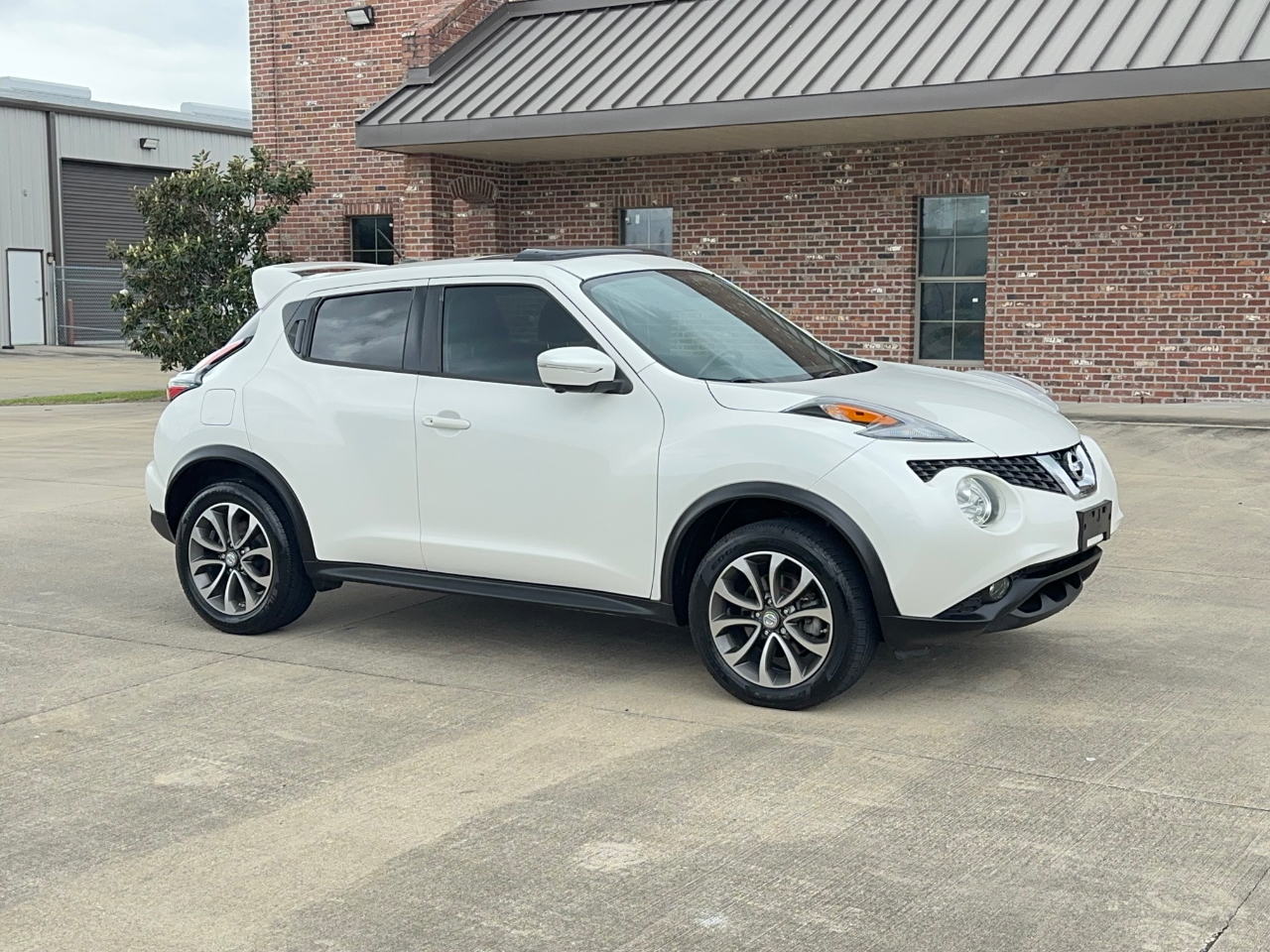 Nissan Juke SL FWD 2017