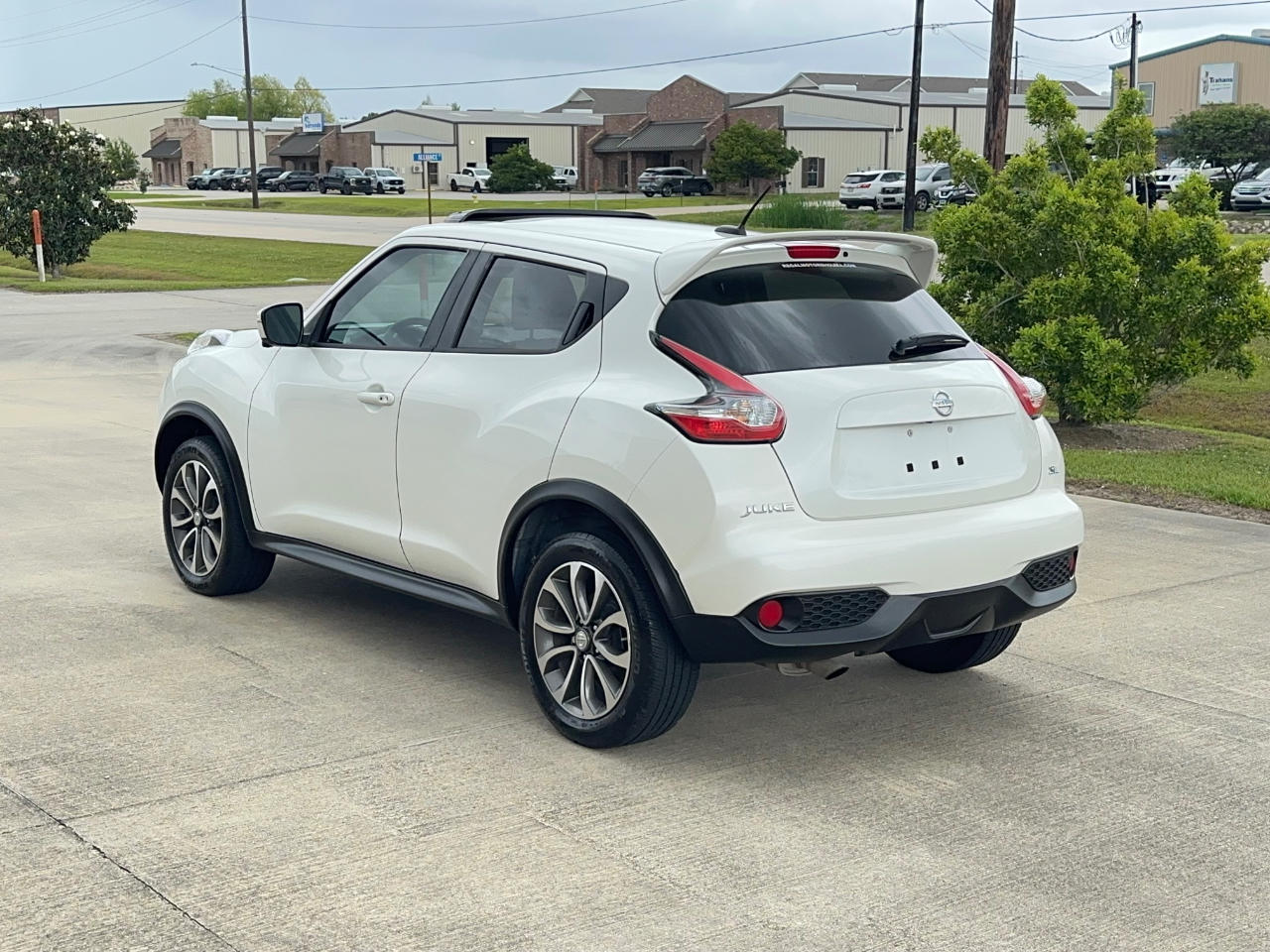 Nissan Juke SL FWD 2017