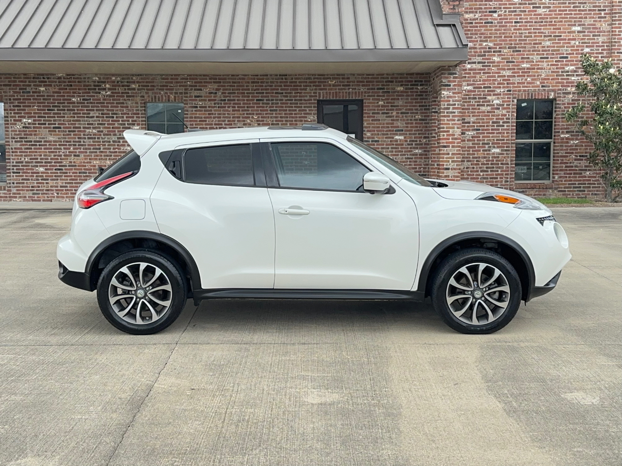 Nissan Juke SL FWD 2017