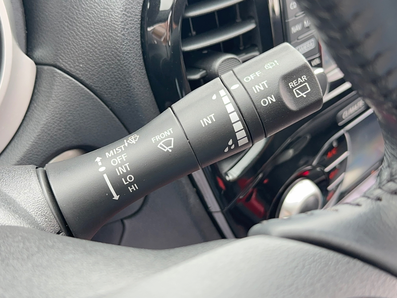 Nissan Juke SL FWD 2017