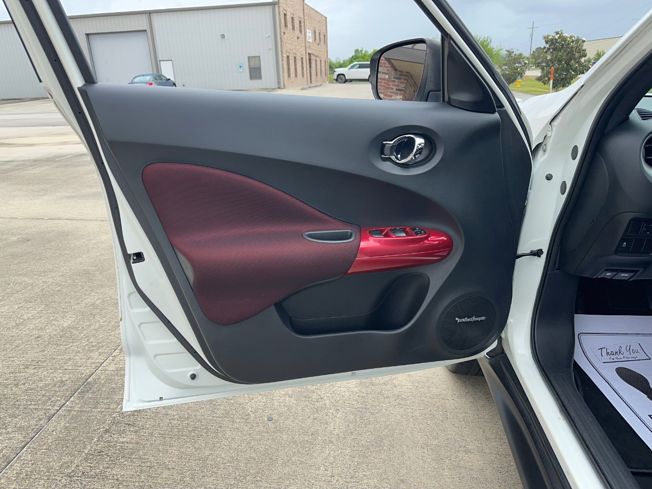 Nissan Juke SL FWD 2017