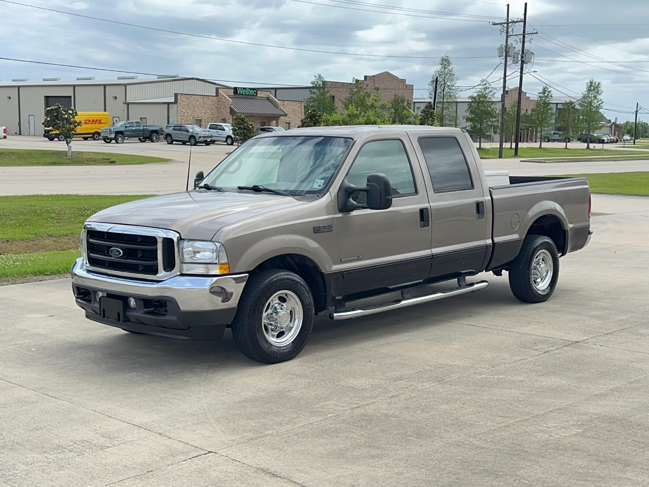Ford F-250 SD Lariat Crew Cab 2WD 2002
