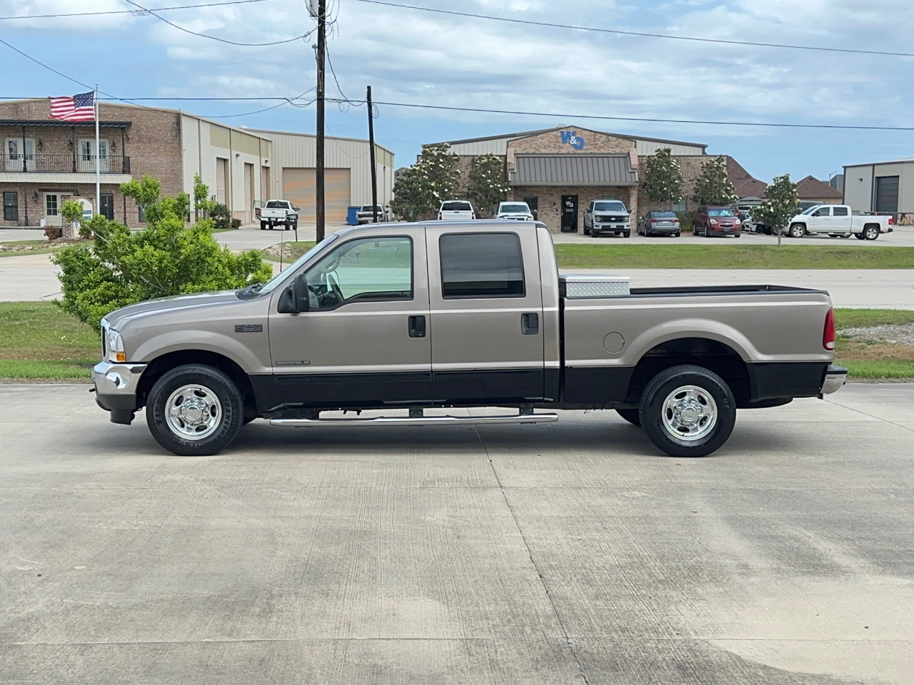 Ford F-250 SD Lariat Crew Cab 2WD 2002