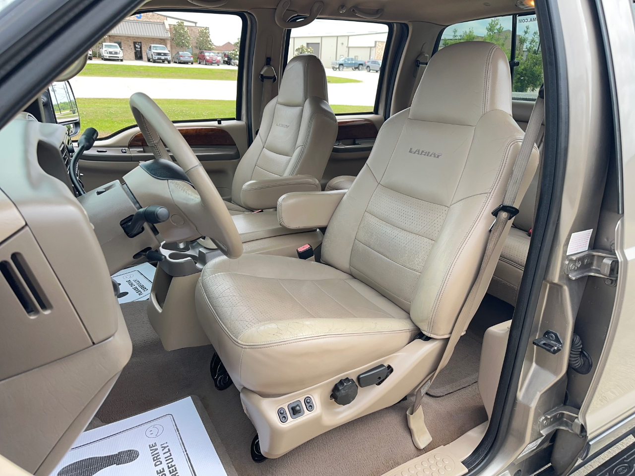 Ford F-250 SD Lariat Crew Cab 2WD 2002