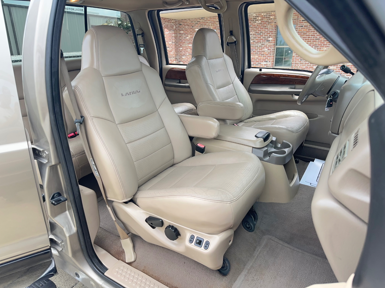 Ford F-250 SD Lariat Crew Cab 2WD 2002