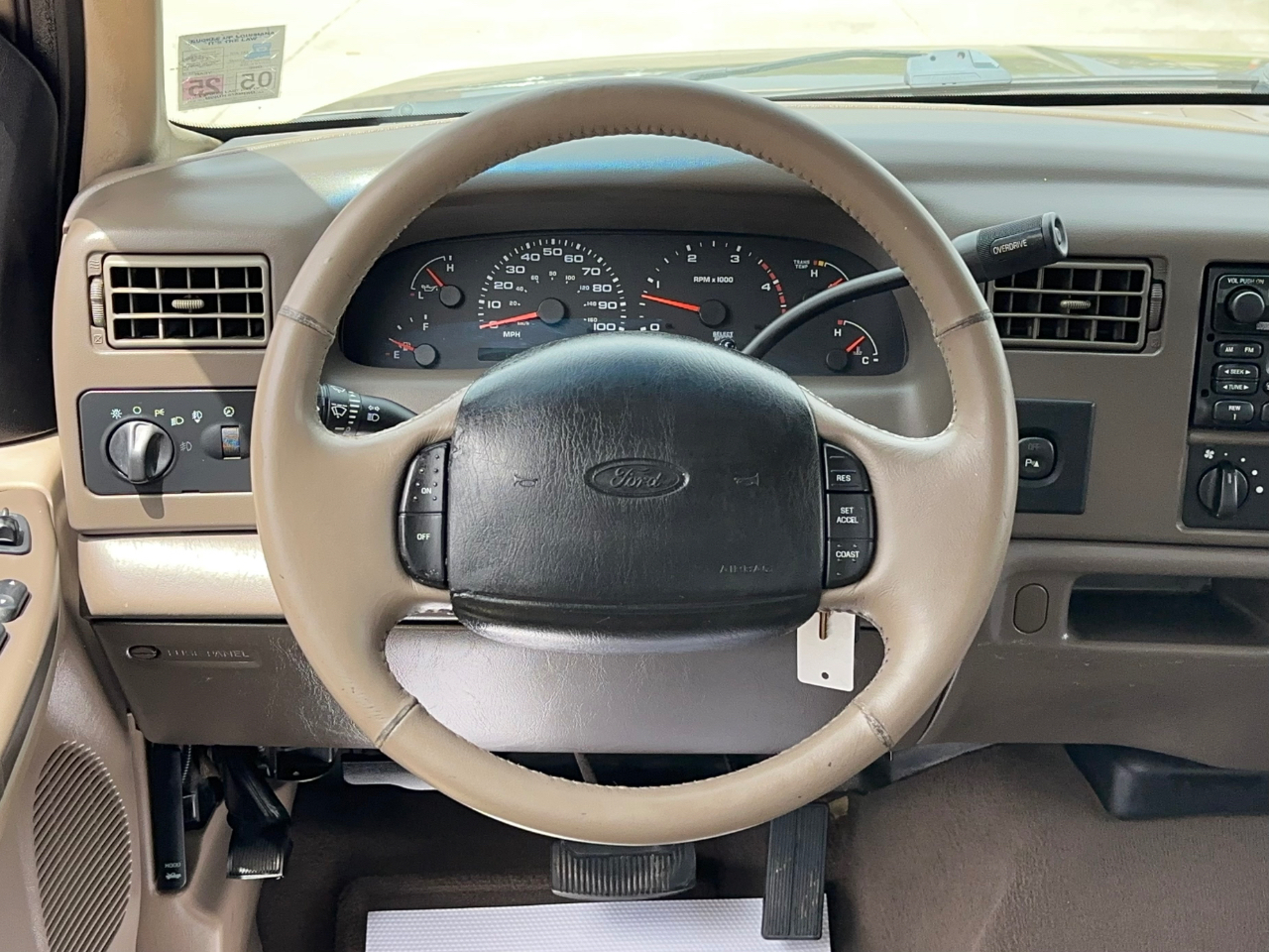 Ford F-250 SD Lariat Crew Cab 2WD 2002