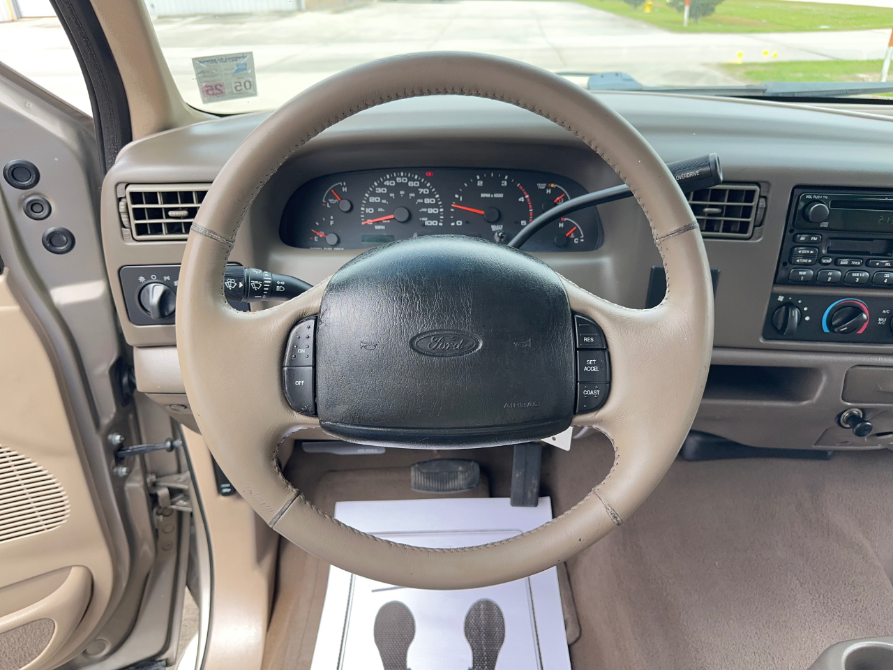 Ford F-250 SD Lariat Crew Cab 2WD 2002