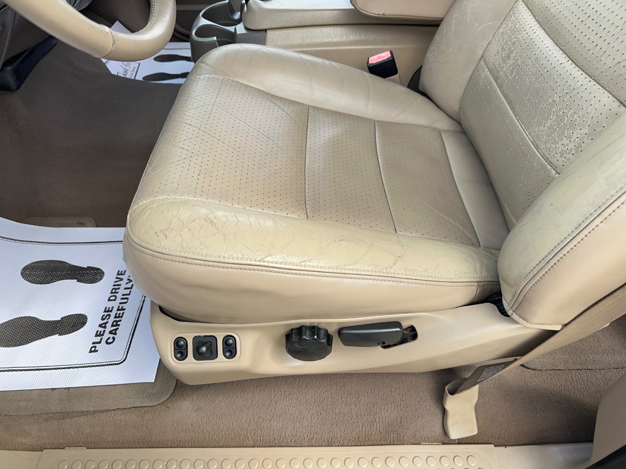 Ford F-250 SD Lariat Crew Cab 2WD 2002