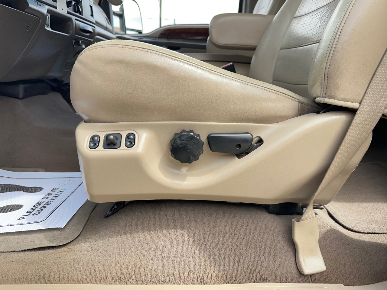 Ford F-250 SD Lariat Crew Cab 2WD 2002