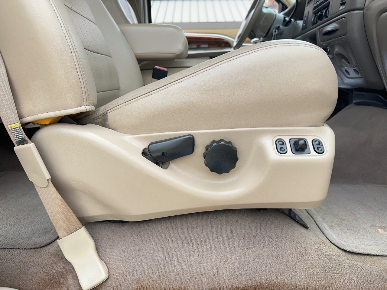 Ford F-250 SD Lariat Crew Cab 2WD 2002