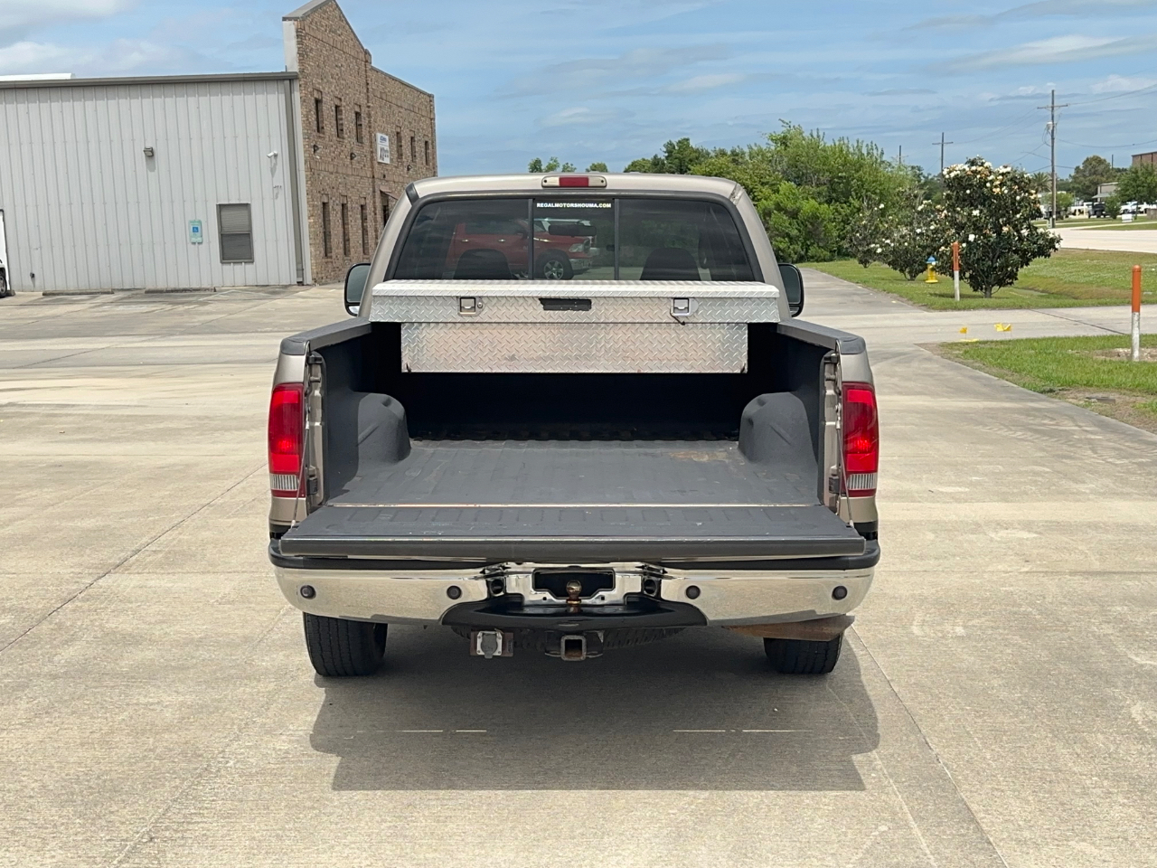 Ford F-250 SD Lariat Crew Cab 2WD 2002