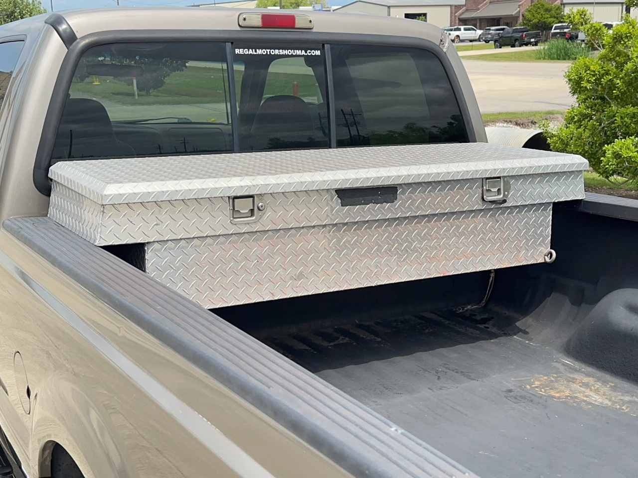 Ford F-250 SD Lariat Crew Cab 2WD 2002