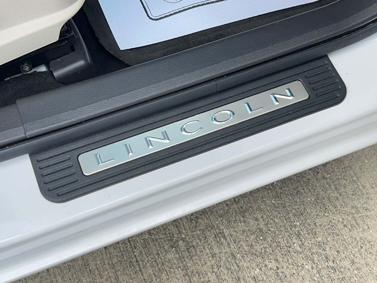 Lincoln MKZ FWD 2009