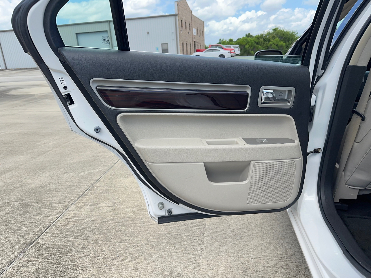 Lincoln MKZ FWD 2009