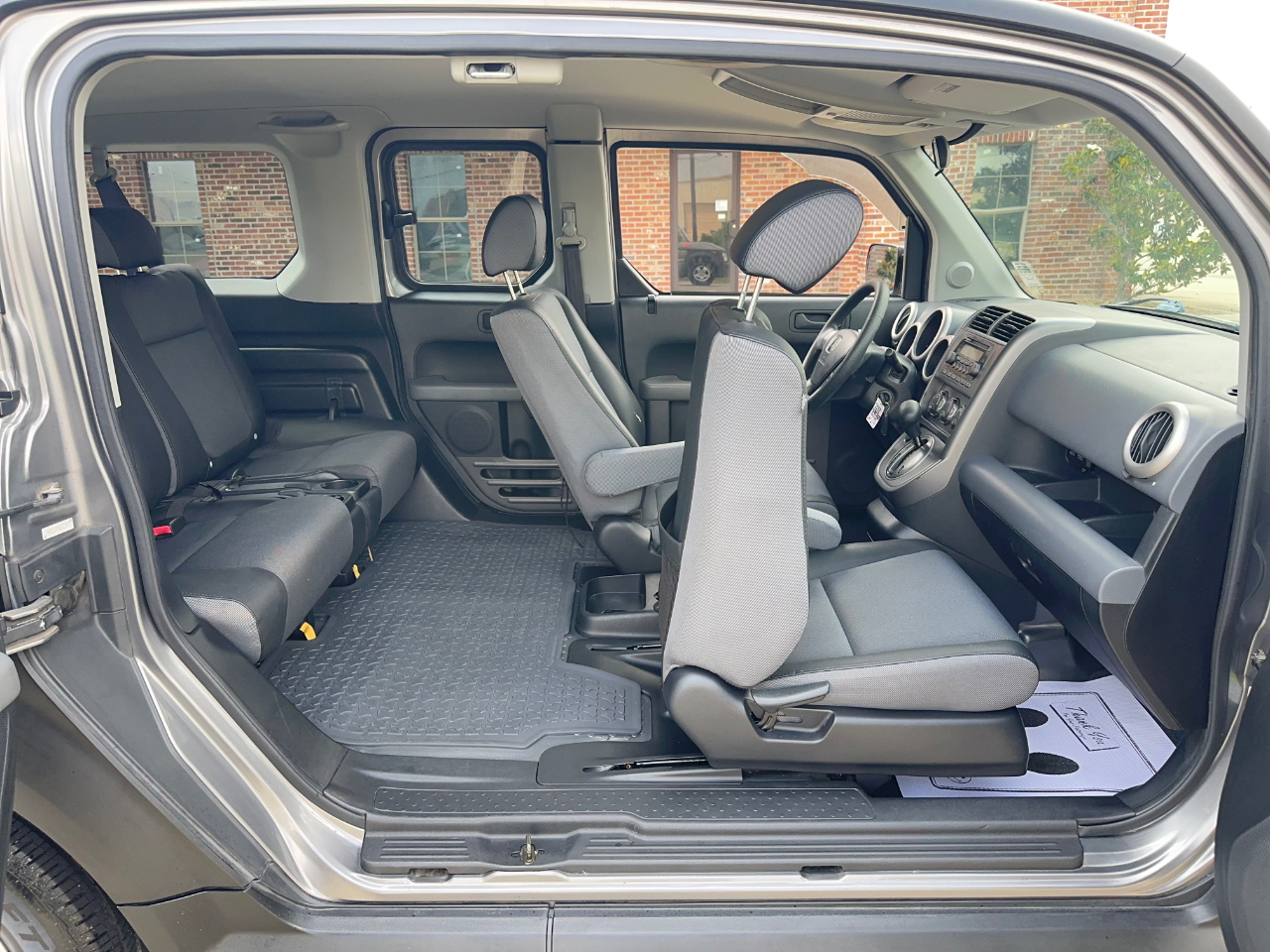 Honda Element EX 2WD 4-spd AT 2005