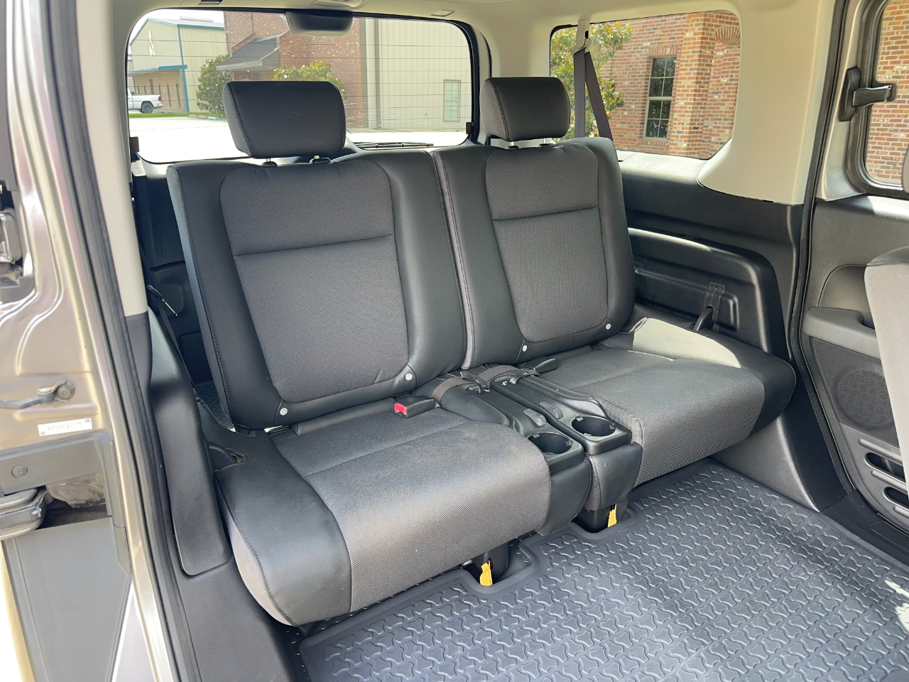 Honda Element EX 2WD 4-spd AT 2005
