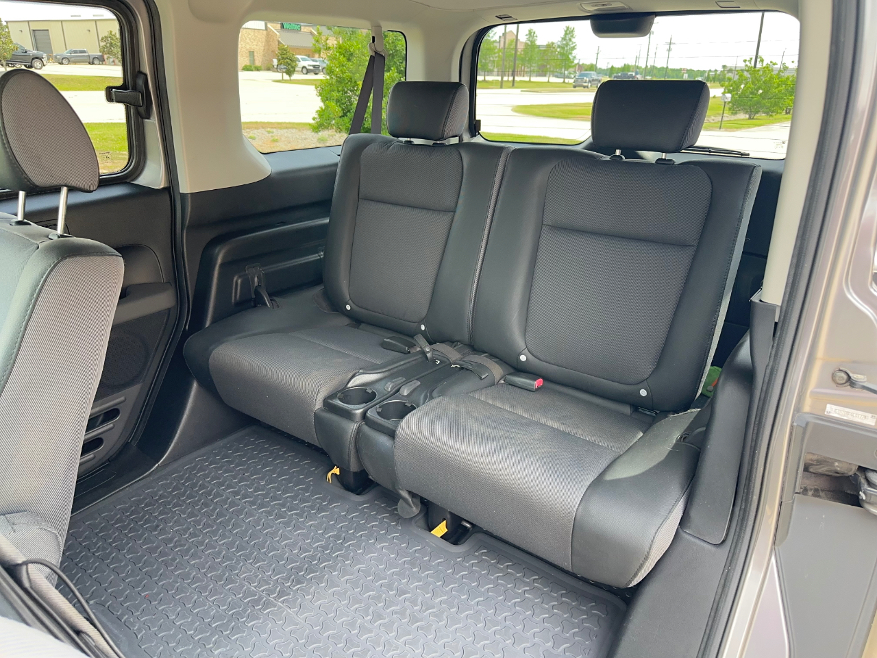Honda Element EX 2WD 4-spd AT 2005