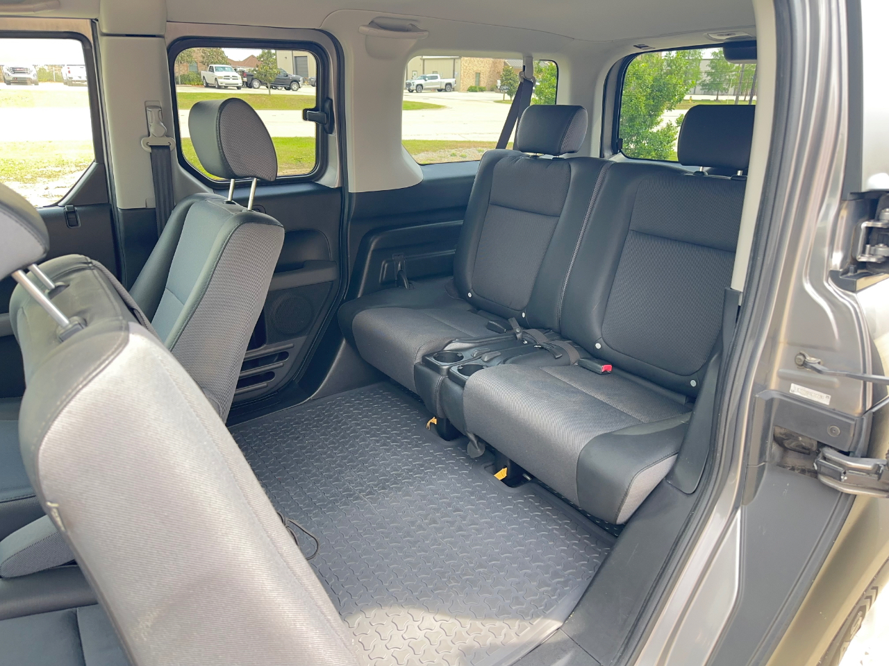 Honda Element EX 2WD 4-spd AT 2005