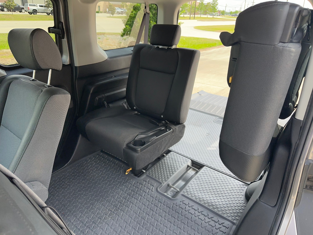 Honda Element EX 2WD 4-spd AT 2005