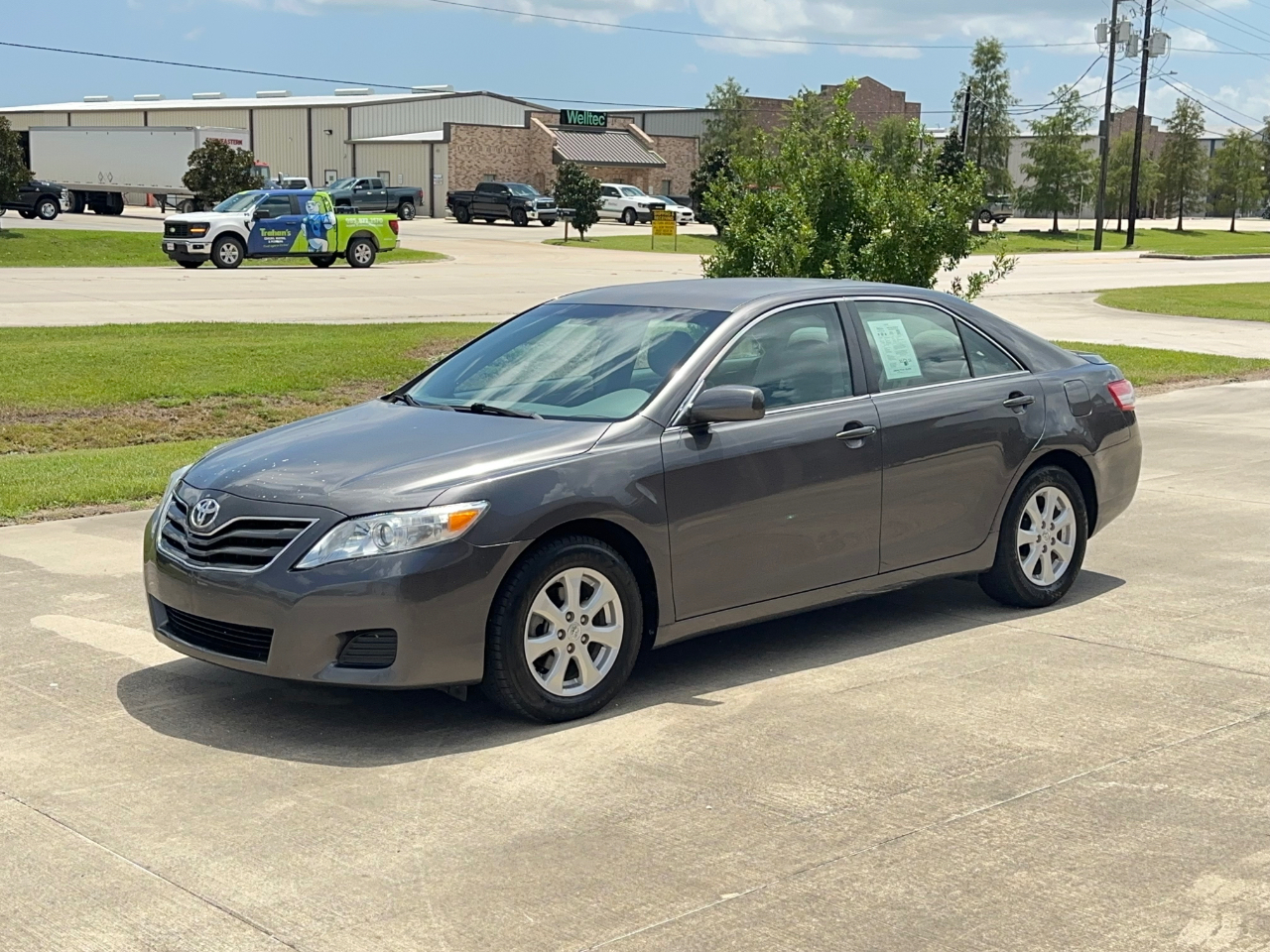 Toyota Camry LE 2011