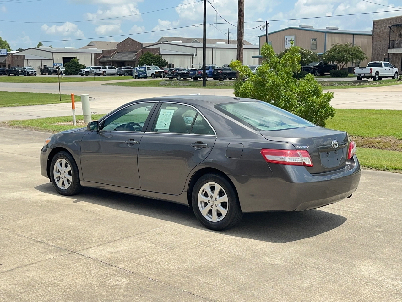 Toyota Camry LE 2011