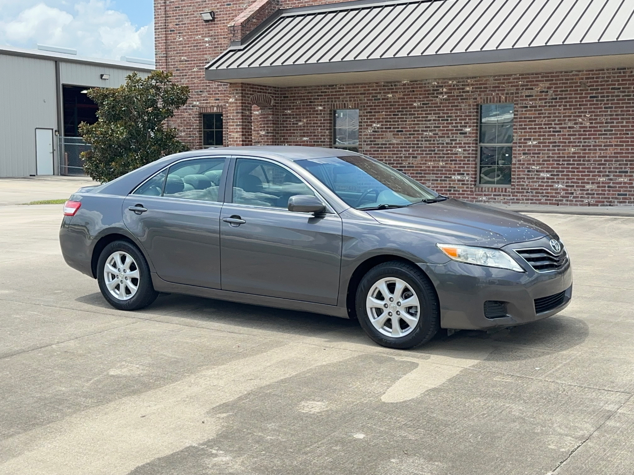 Toyota Camry LE 2011