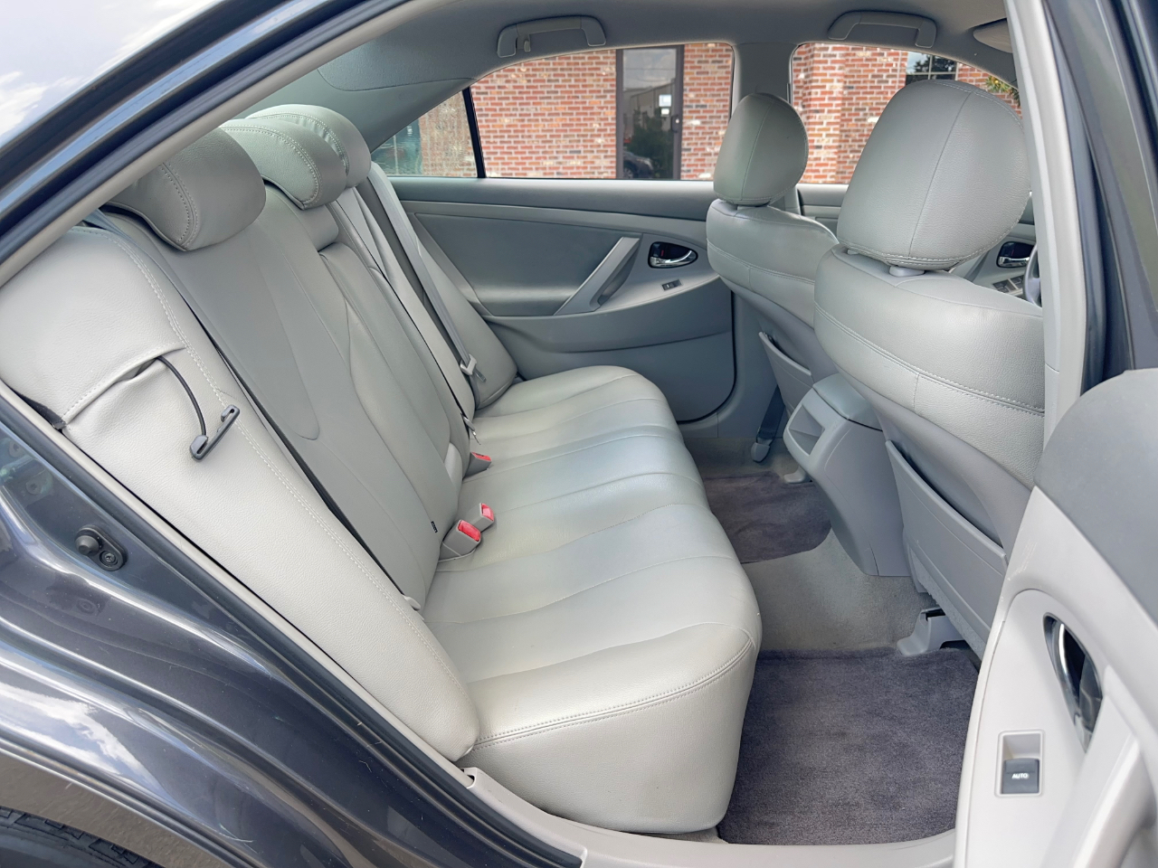 Toyota Camry LE 2011