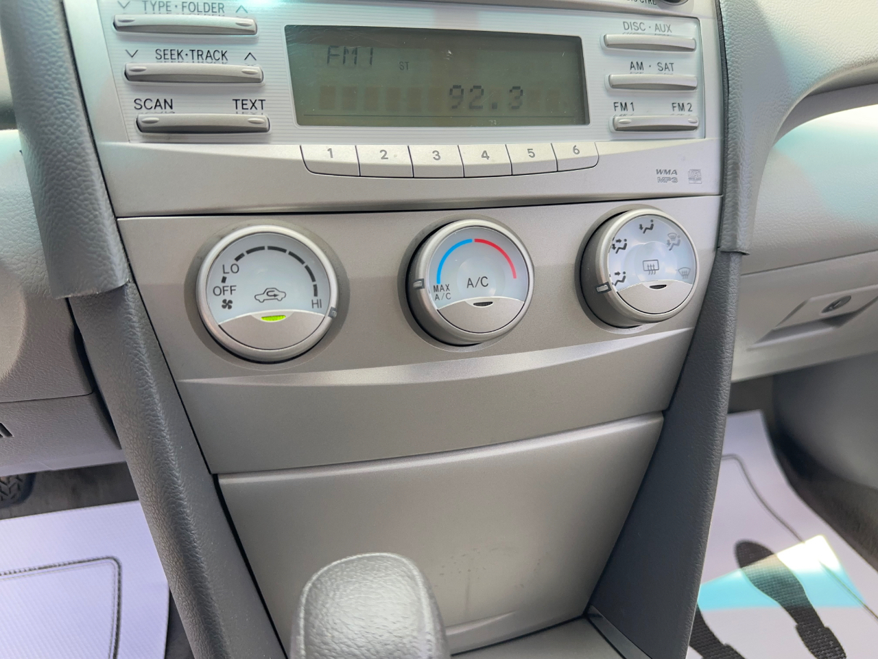 Toyota Camry LE 2011