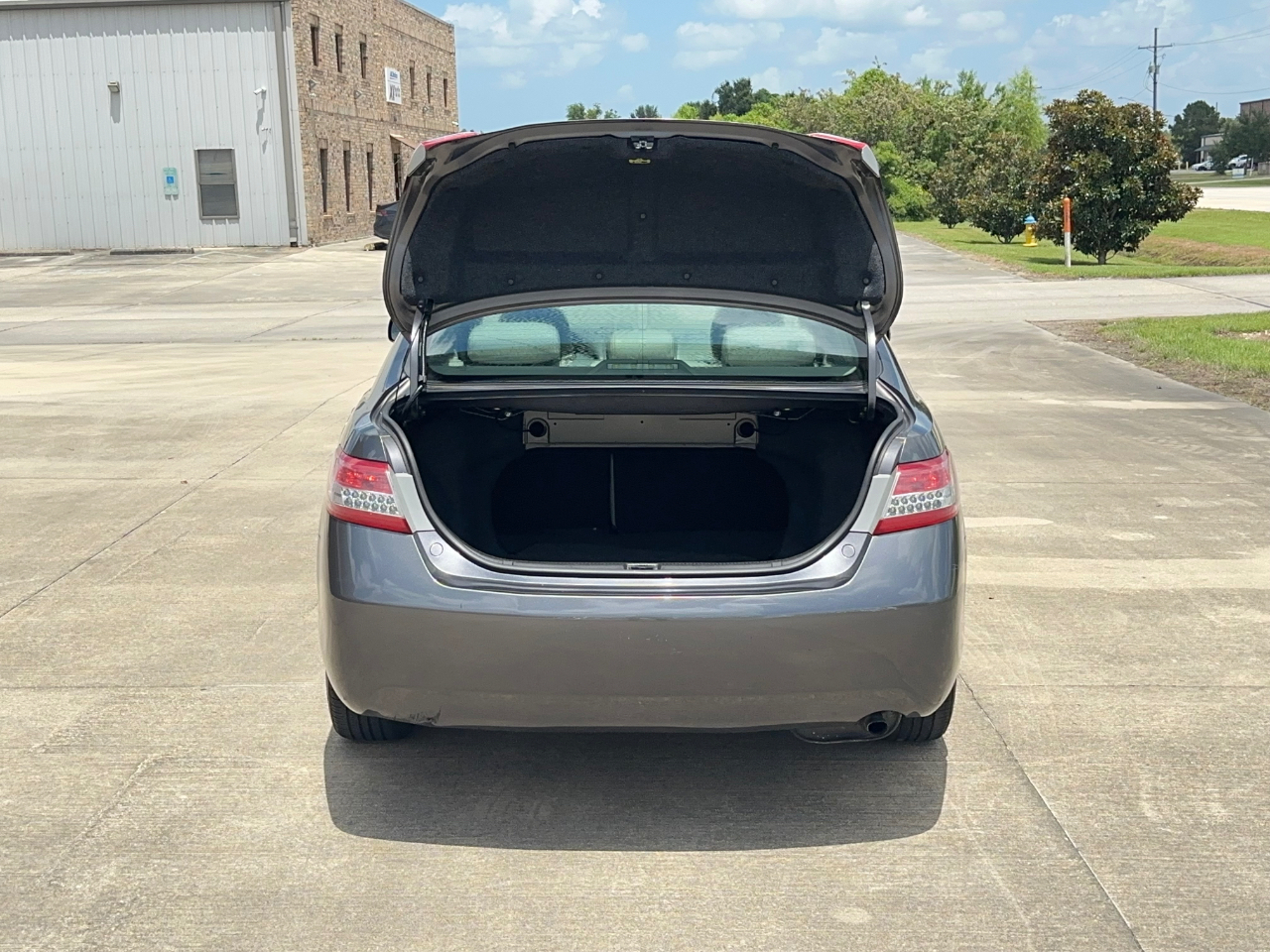 Toyota Camry LE 2011
