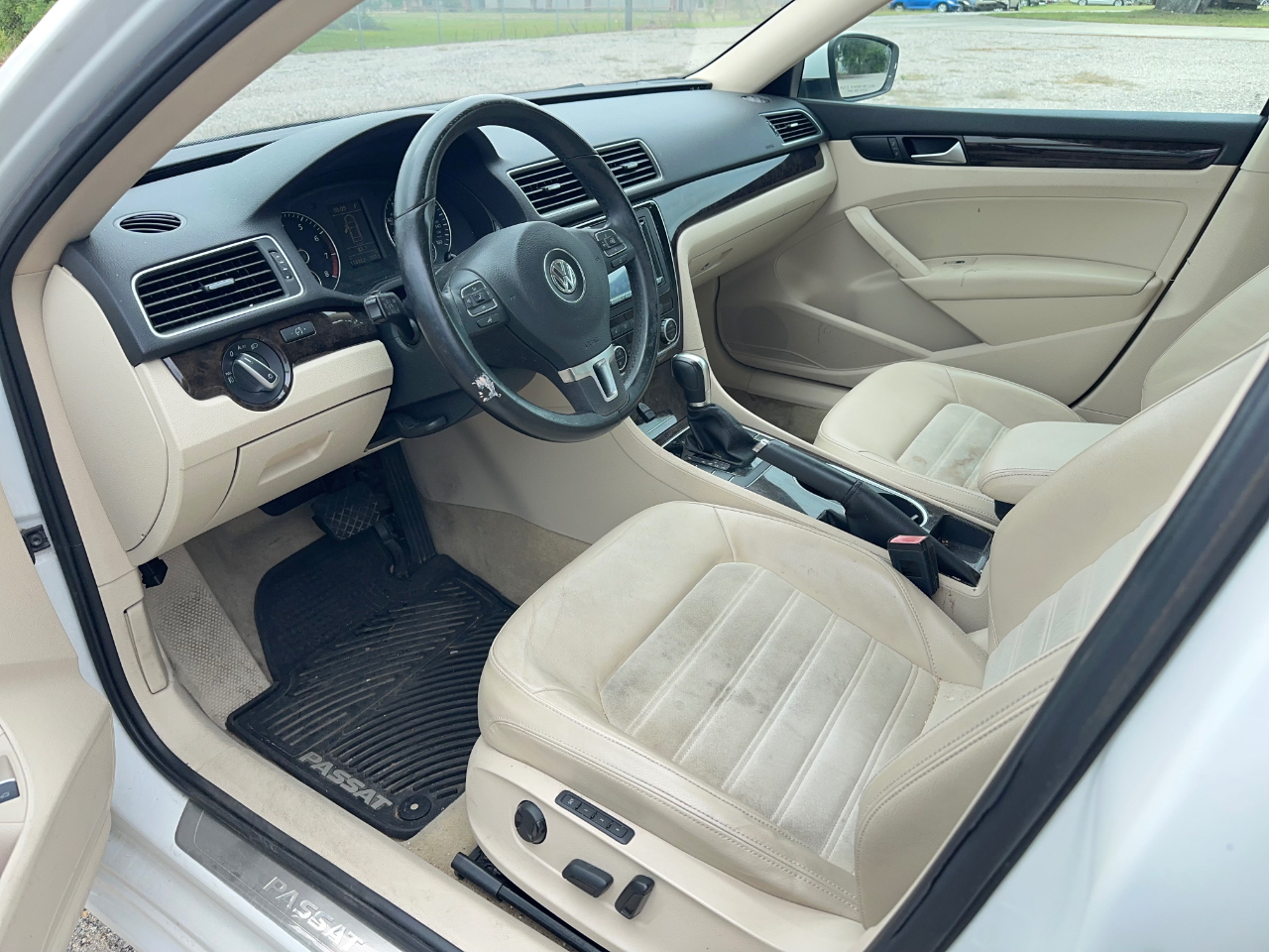 Volkswagen Passat SEL Premium 4D Sedan 1.8T 2015