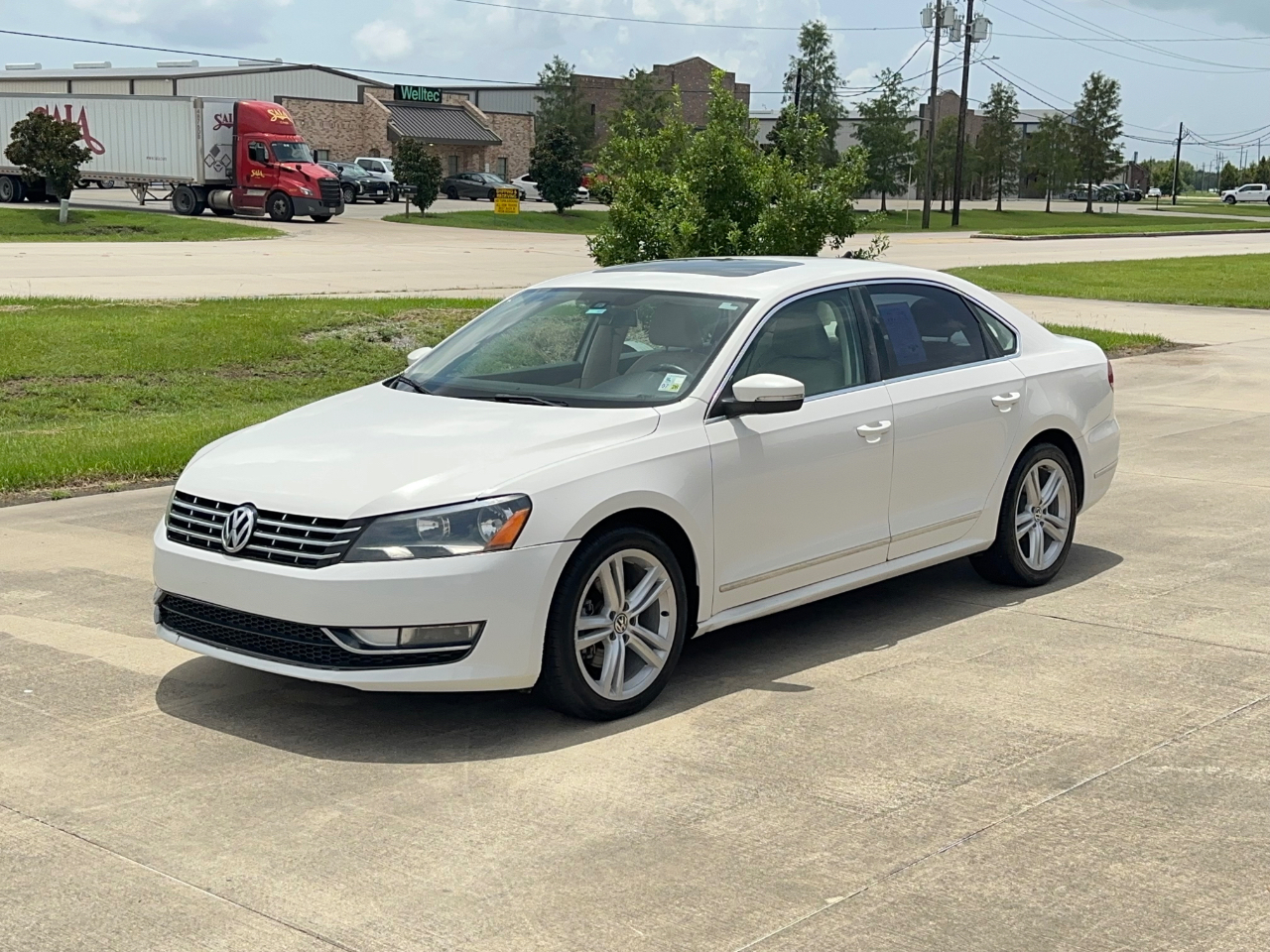 Volkswagen Passat SEL Premium 4D Sedan 1.8T 2015