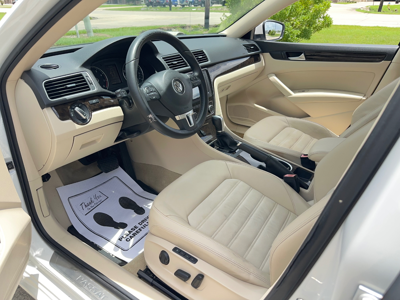 Volkswagen Passat SEL Premium 4D Sedan 1.8T 2015