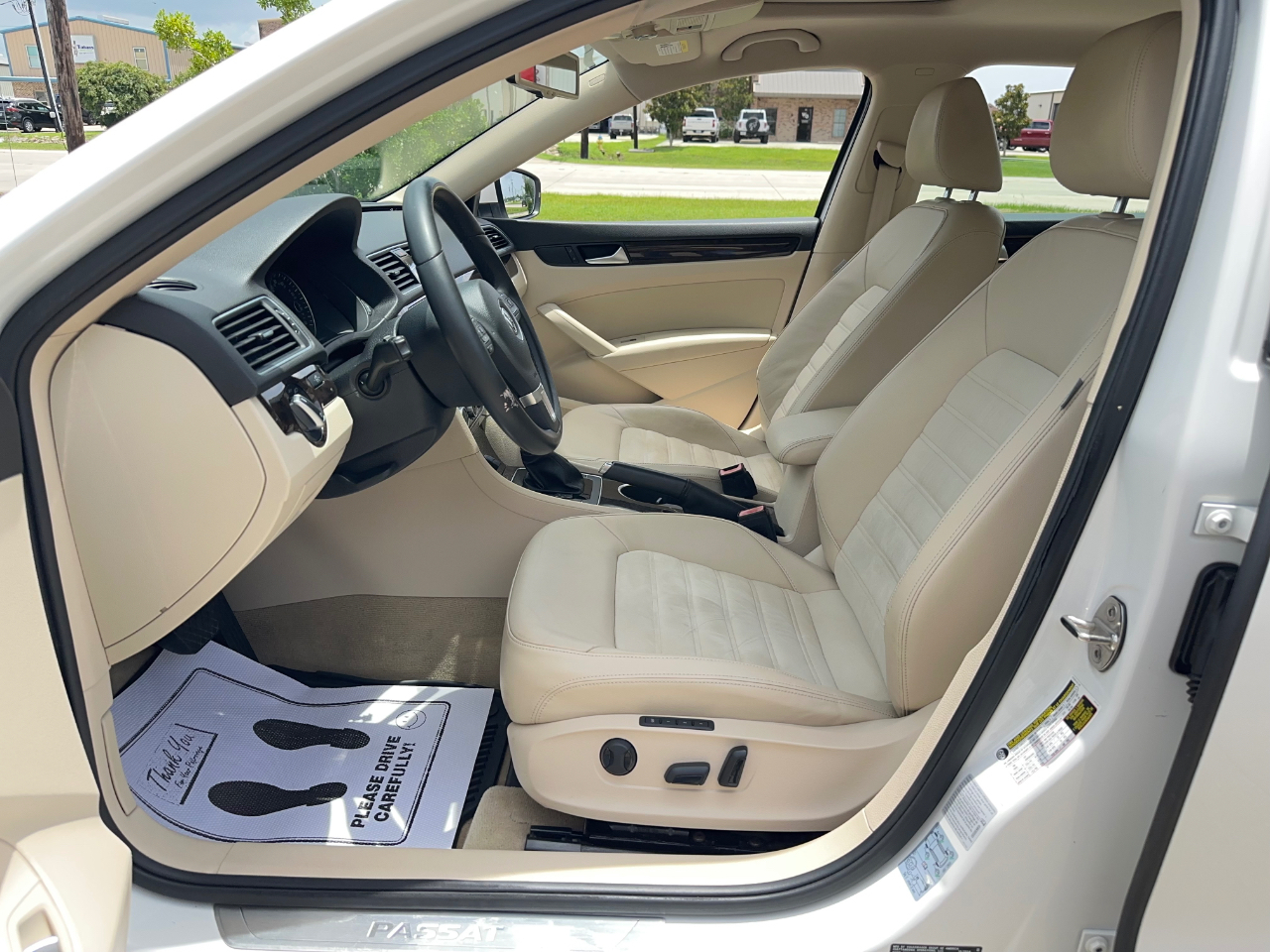 Volkswagen Passat SEL Premium 4D Sedan 1.8T 2015