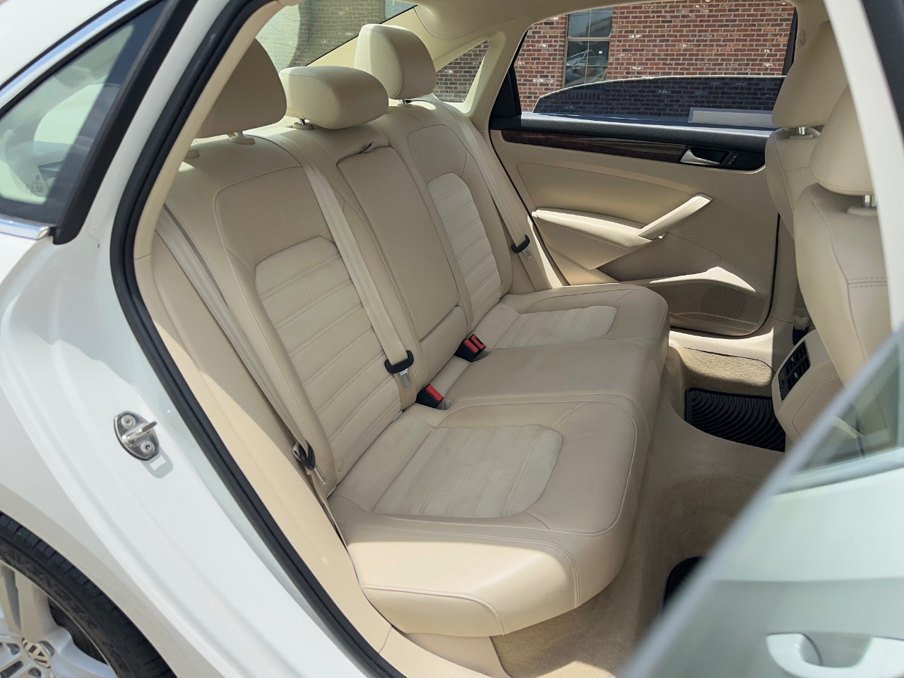 Volkswagen Passat SEL Premium 4D Sedan 1.8T 2015